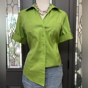 Chico's Honeydew Green Button Cuff Short Sleeve No Iron Blouse | Size Large